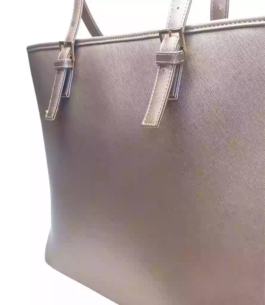 Moderní kabelka s odolným povrchem Tapple H17383-1 zlatá detail vzoru