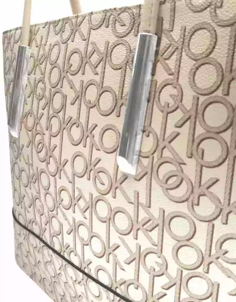 Dámská módní kabelka přes rameno Tapple H19002 perleťově bílá detail kabelky