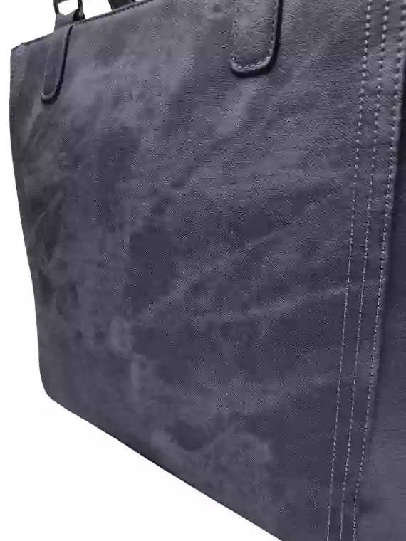 Moderní dámská kabelka přes rameno s texturou, Tapple, H17237, tmavě šedá, detail kabelky přes rameno