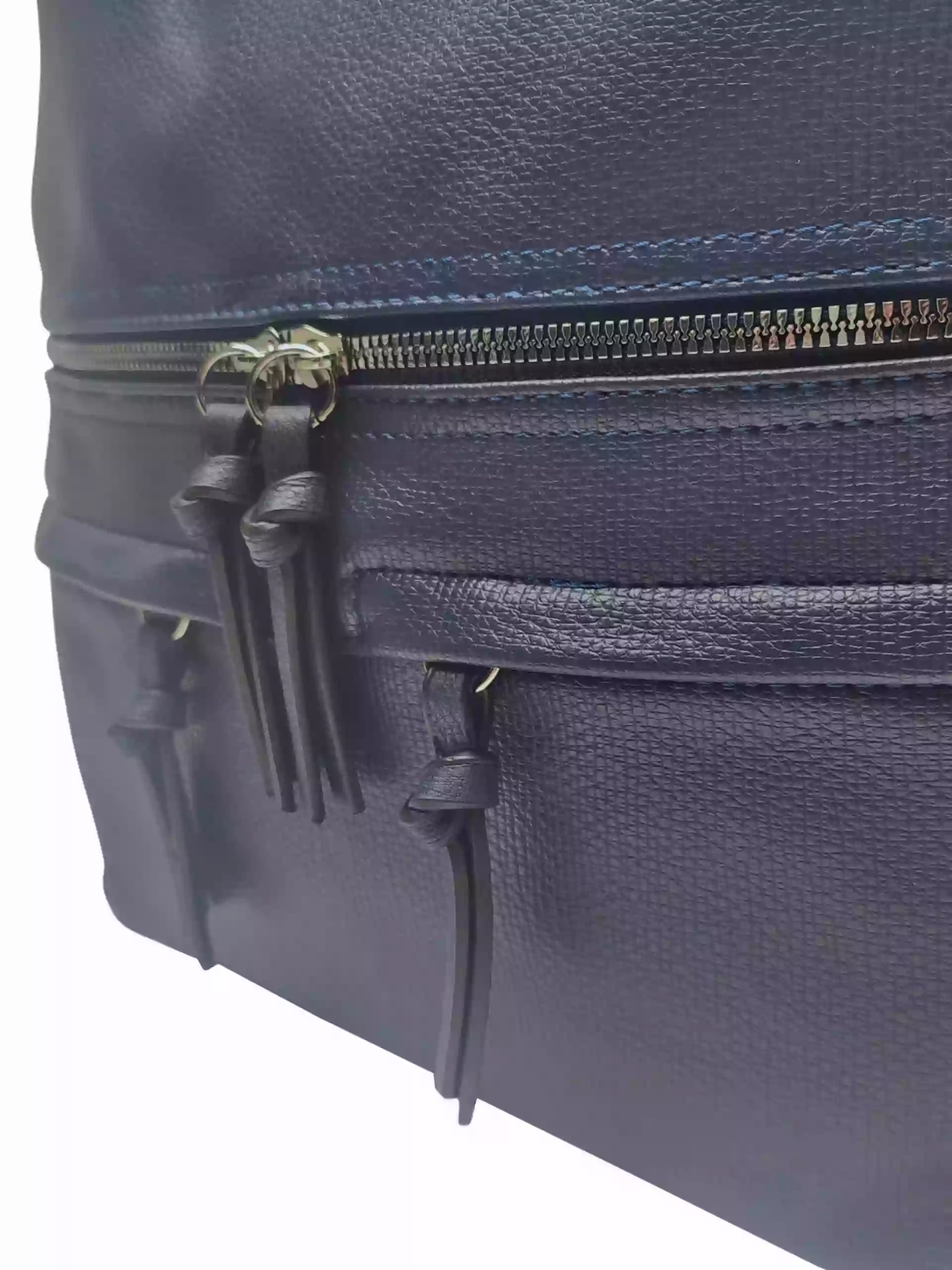 Velký tmavě modrý kabelko-batoh s kapsami, Tapple, H181175N2, detail kabelko-batohu