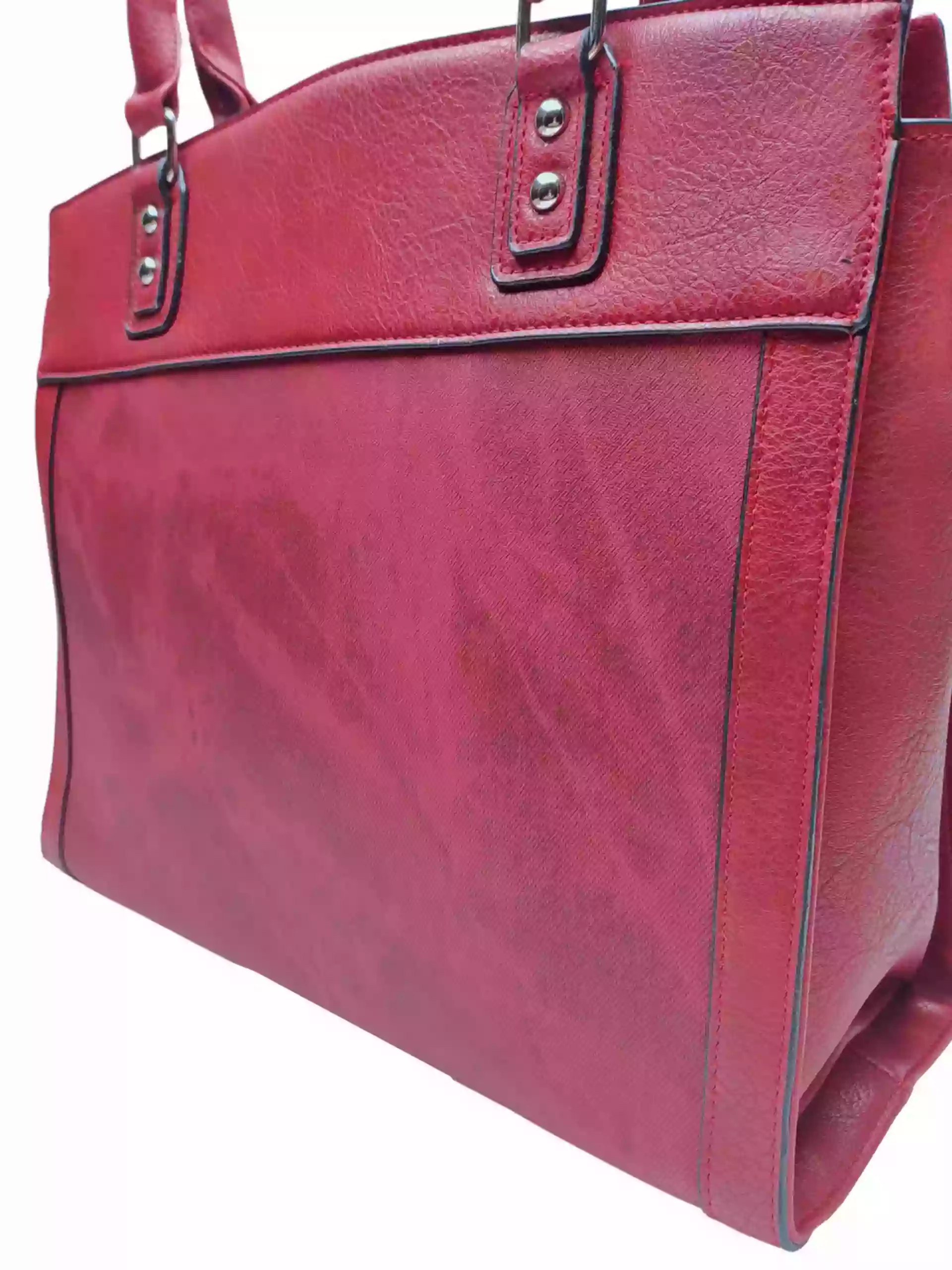 Stylová tmavě červená kabelka do ruky i přes rameno, Tapple, H190028, detail kabelky do ruky