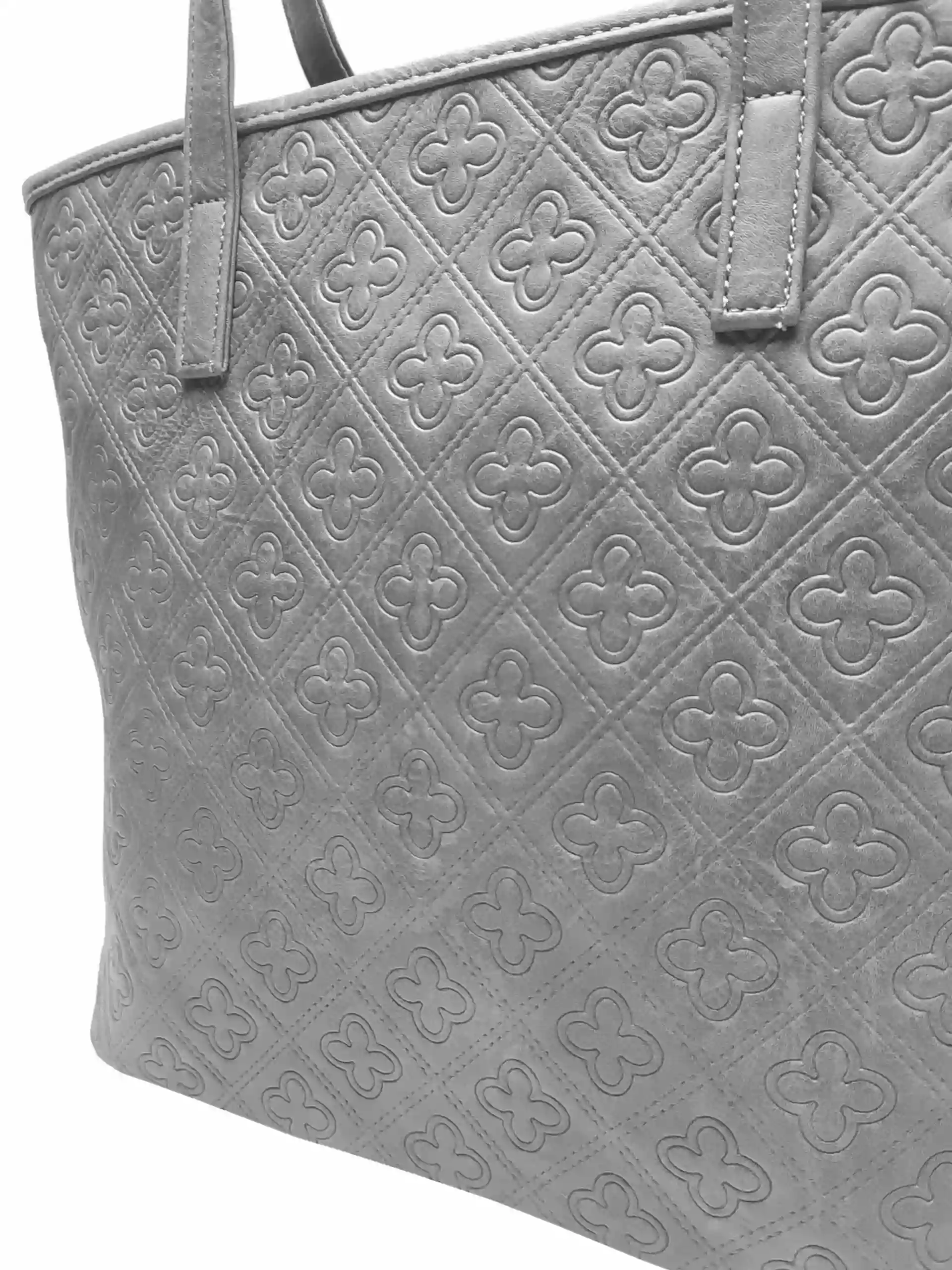 Středně šedá dámská kabelka přes rameno se vzory, Tapple, H22505, detail strany kabelky