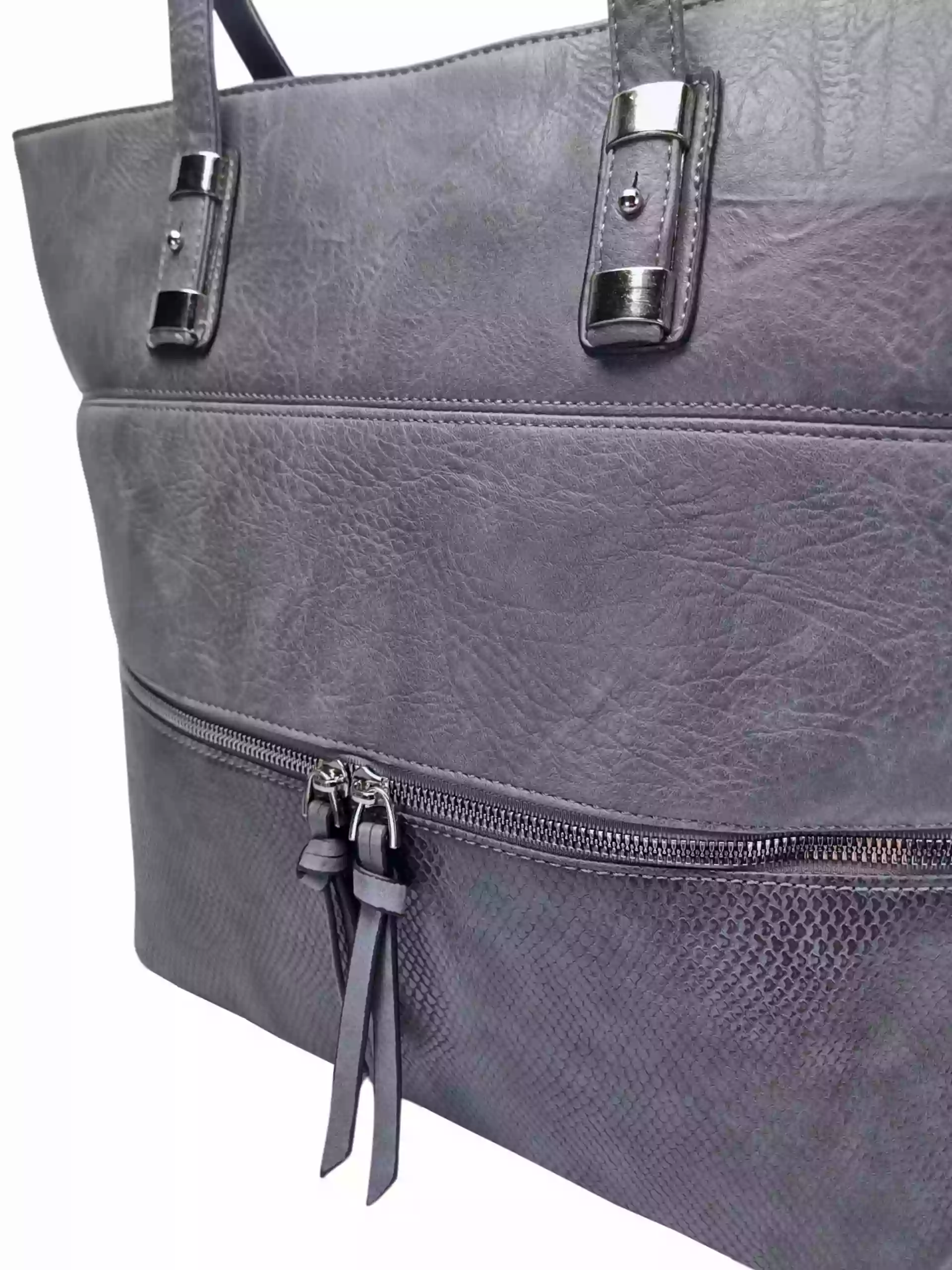 Tmavě šedá kabelka přes rameno s kapsou, Tapple, H22091, detail kabelky