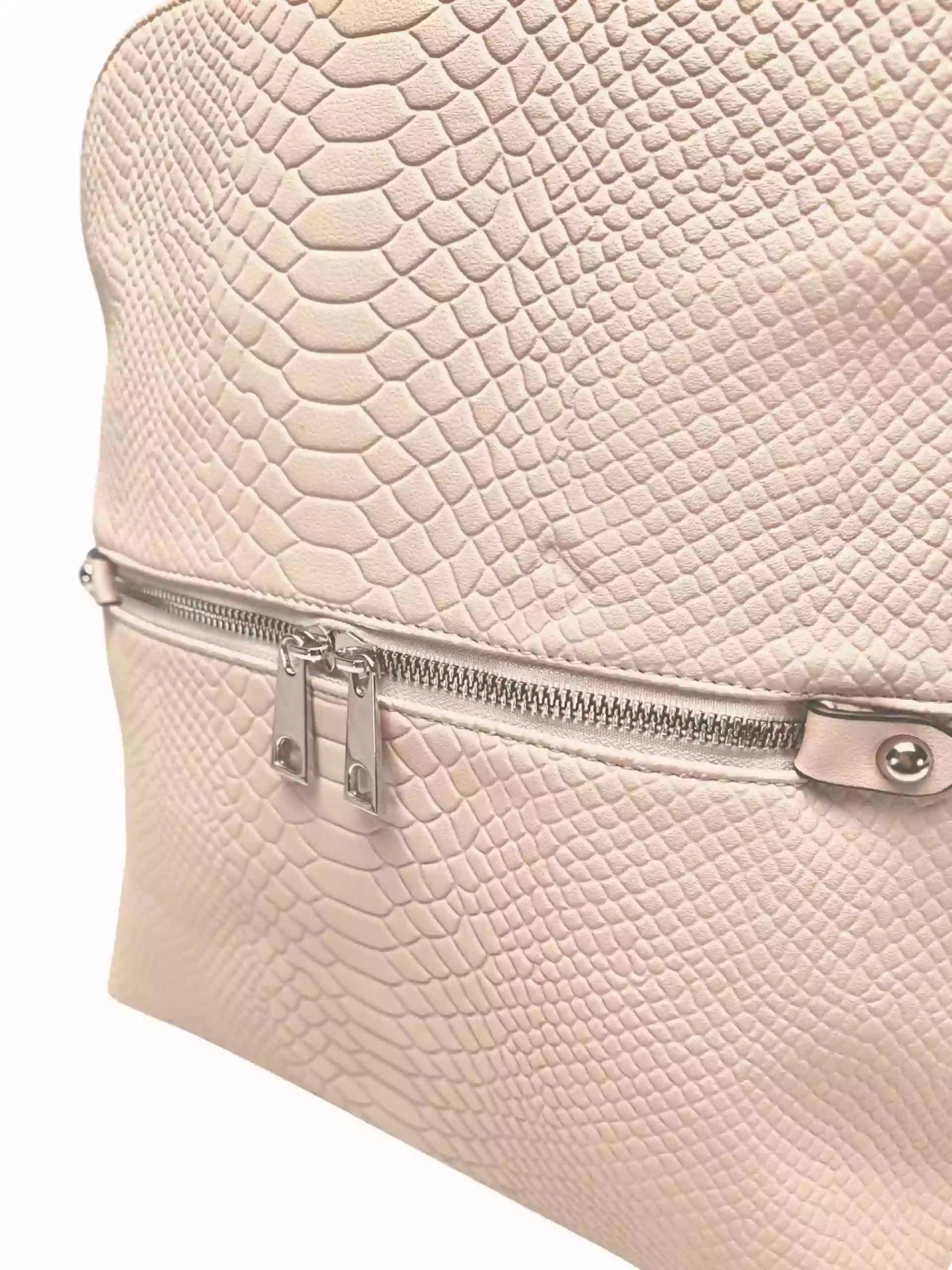 Béžový dámský batoh s hadí texturou, Tapple, H20820, detail batohu