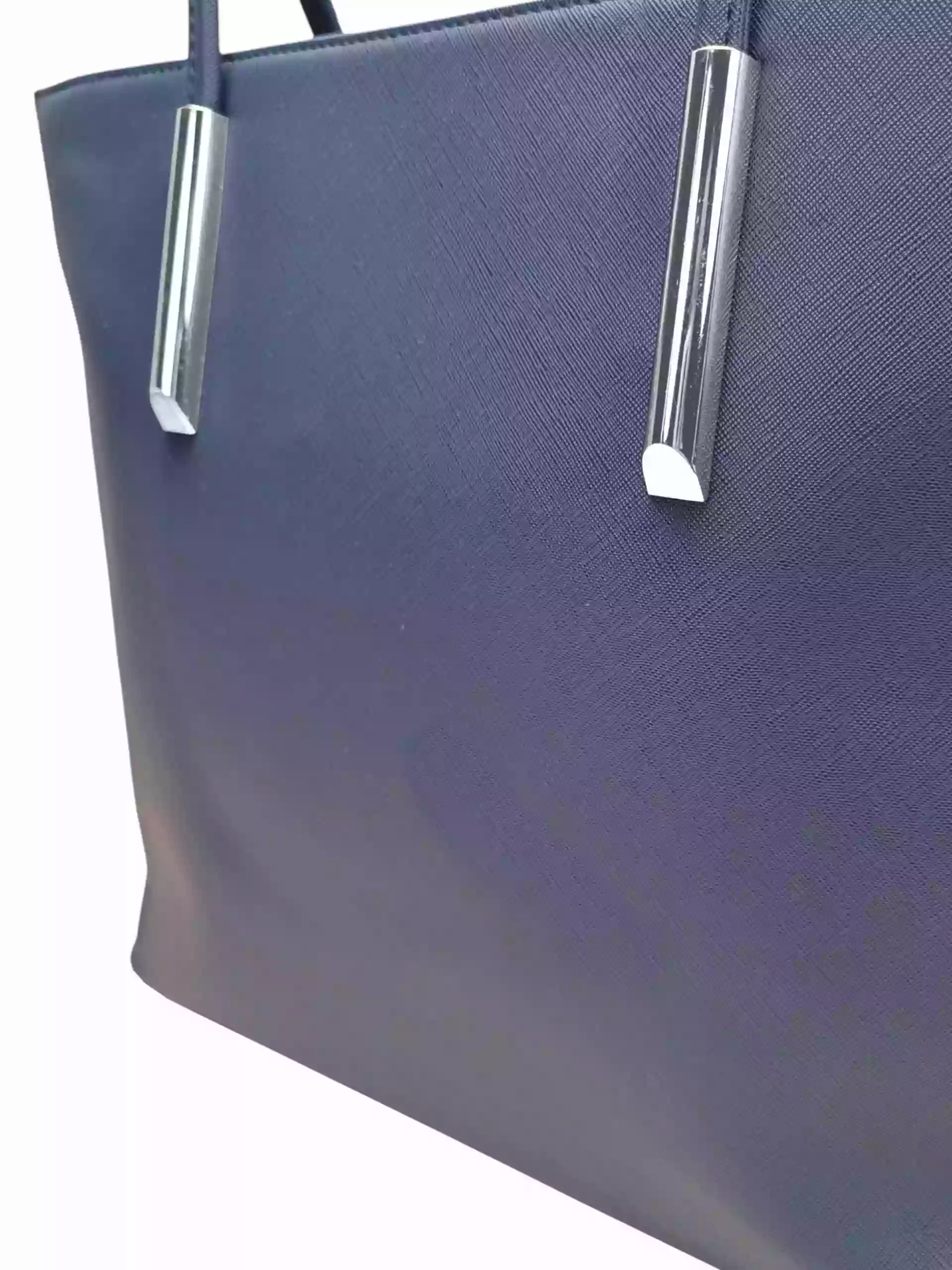 Moderní kabelka přes rameno, Tapple, H17429S, tmavě modrá, detail kabelky přes rameno