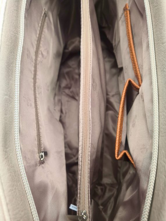 Dámská kabelka přes rameno se slušivými vzory, Tapple, H190049, světle hnědá, vnitřní uspořádání kabelky přes rameno