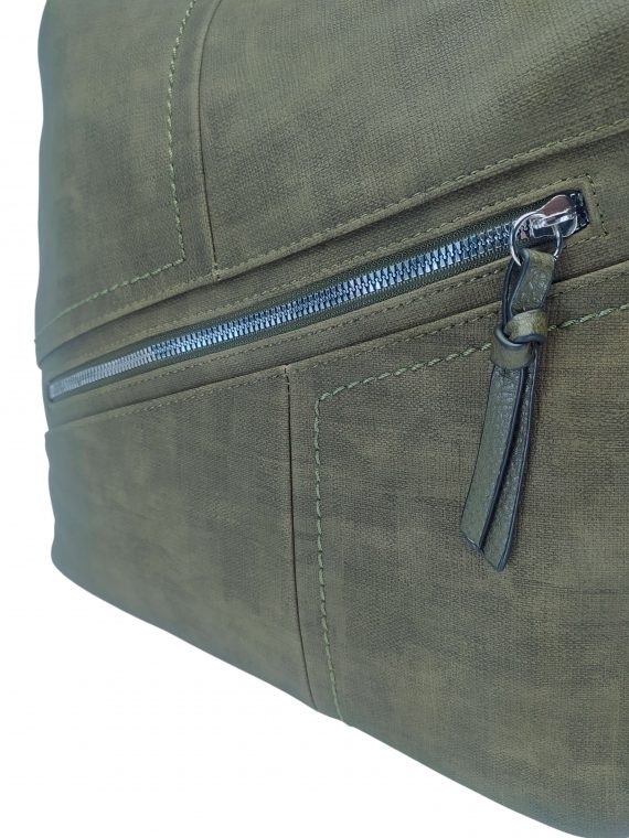 Velký dámský kabelko-batoh s šikmou kapsou, Tapple, H18077N, khaki, detail přední strany kabelko-batohu