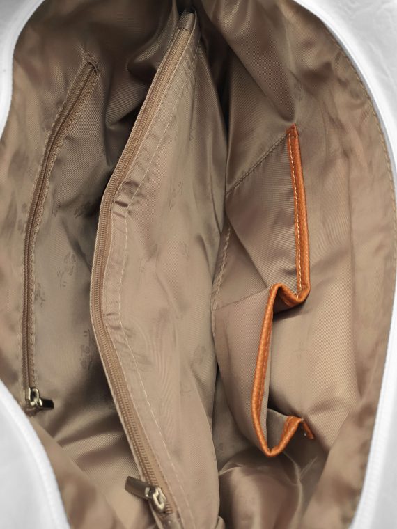 Velký dámský kabelko-batoh 2v1 z eko kůže, Tapple, H20805, bílý, vnitřní uspořádání kabelko-batohu 2v1