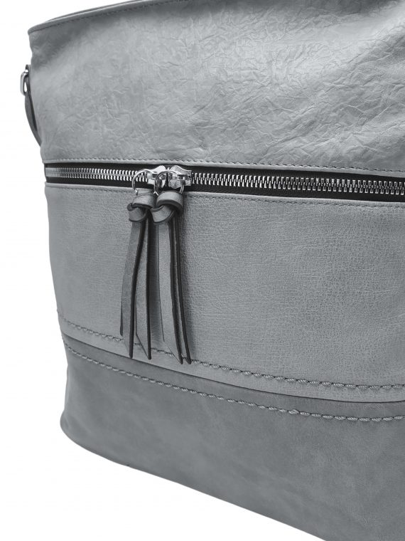Středně šedá crossbody kabelka s praktickou přední kapsou, Tapple, H17417, detail crossbody kabelky