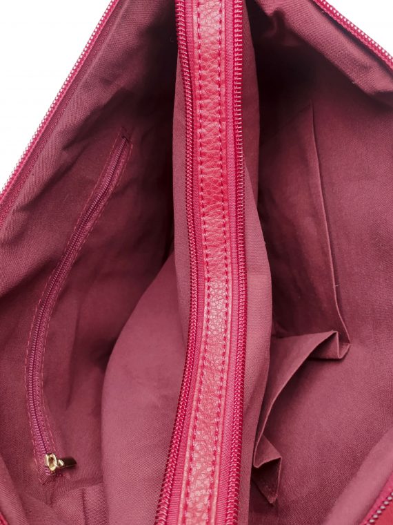 Velký kabelko-batoh 2v1 s praktickou kapsou, Int. Company, H23, tmavě červený, vnitřní uspořádání kabelko-batohu