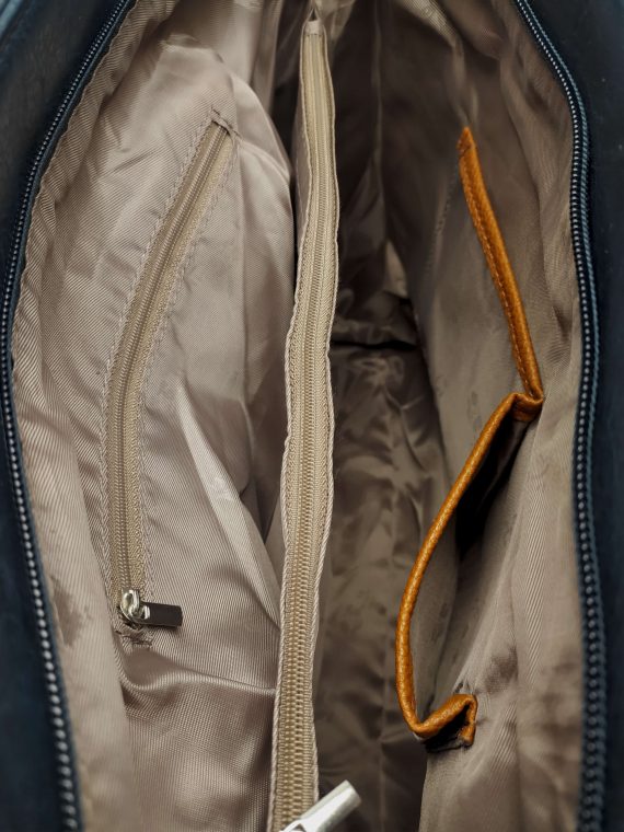 Tmavě modrá kabelka přes rameno s šikmými vzory, Tapple, H190030, vnitřní uspořádání kabelky přes rameno