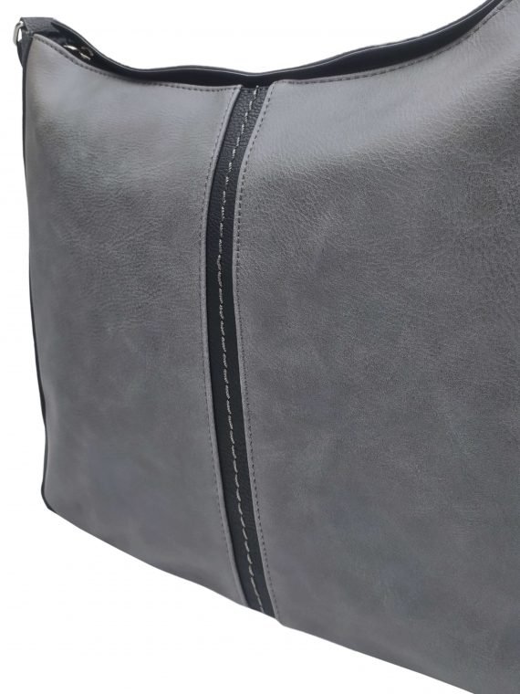 Velká středně šedá crossbody kabelka s bočními kapsami, Tapple, H18037, detail crossbody kabelky
