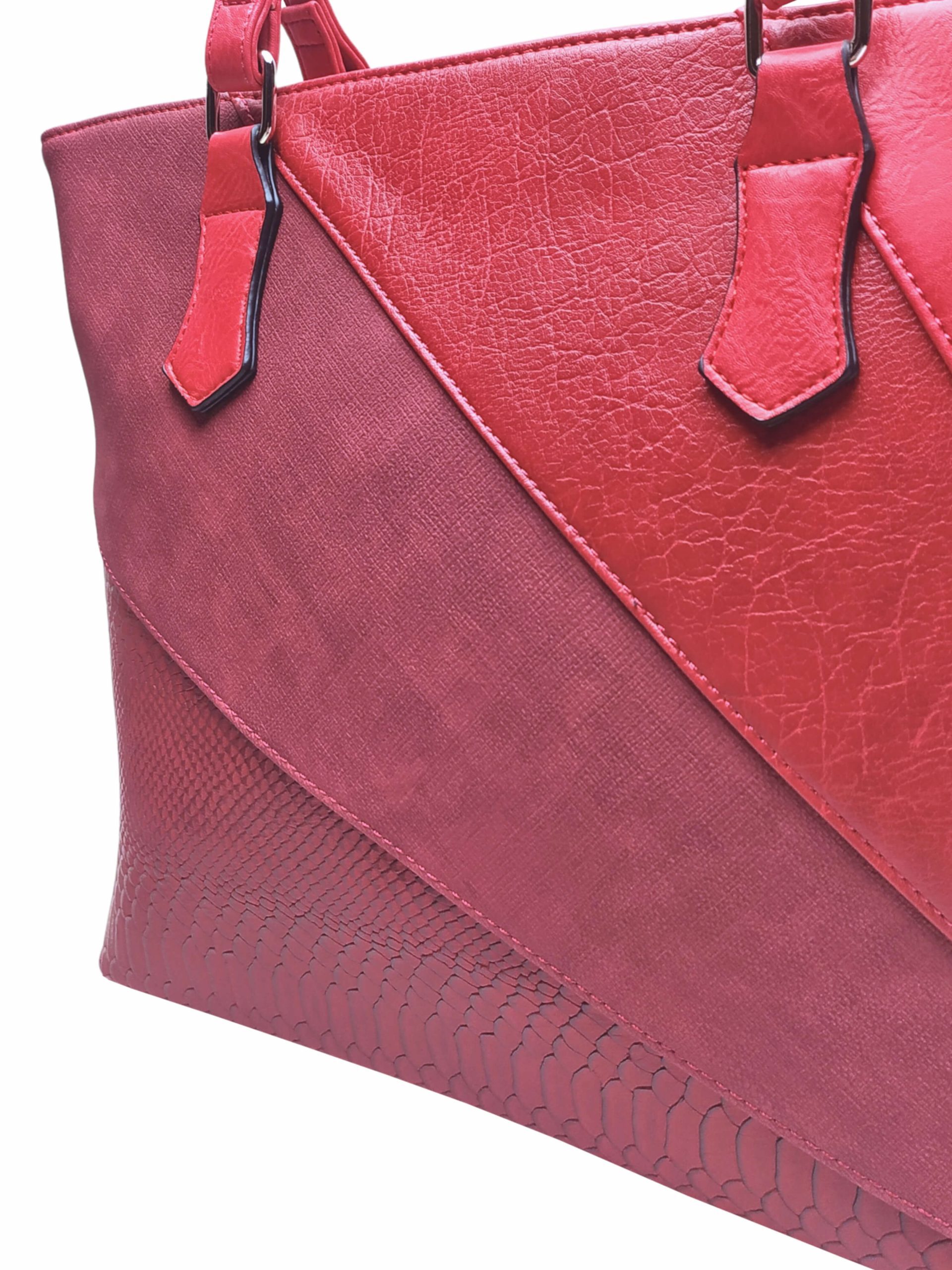 Tmavě červená dámská kabelka přes rameno se vzory, Tapple, H17224, detail kabelky přes rameno