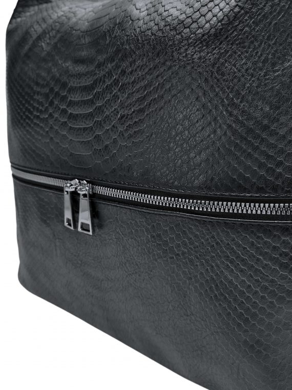 Moderní černý kabelko-batoh z eko kůže, Tapple, H190010, detail kabelko-batohu 2v1