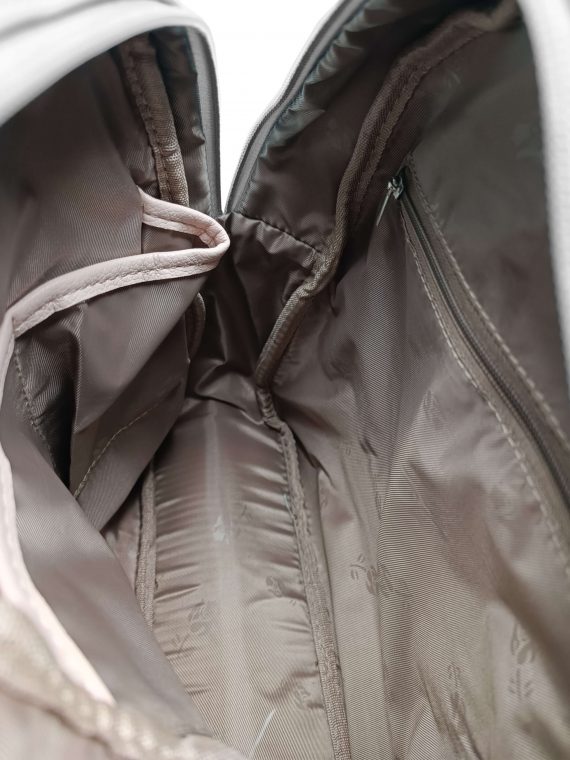 Bílý dámský batoh s moderním vzorem, Tapple, H22802-1, vnitřní uspořádání batohu
