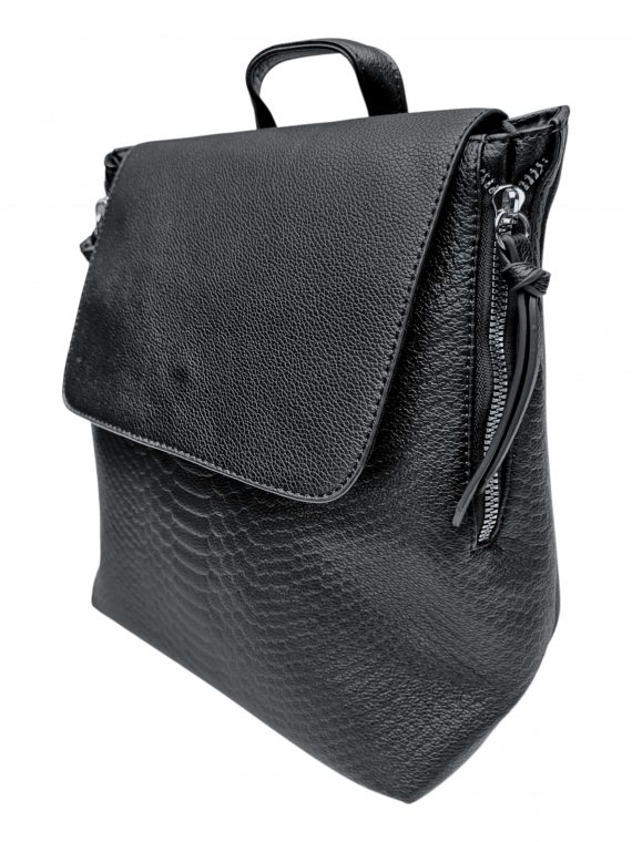 Černý dámský batoh s hadím vzorem, Tapple, H22386, boční strana batohu s klopou