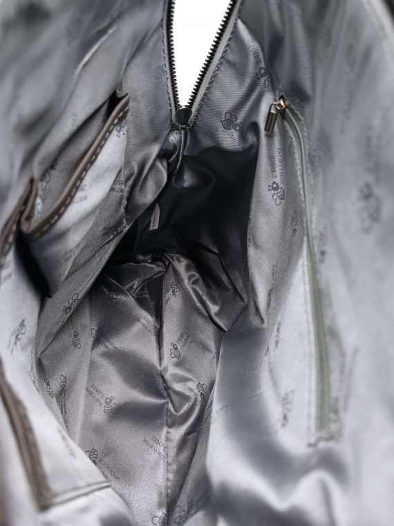 Světle šedý dámský batoh s ornamenty, Tapple, H20820-12, vnitřní uspořádání batohu