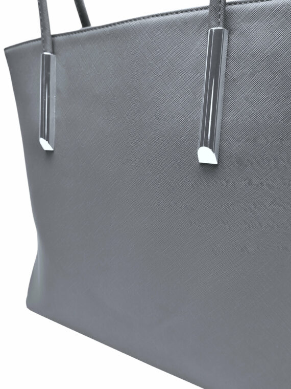 Středně šedá moderní kabelka přes rameno, Tapple, H17429S, detail kabelky přes rameno